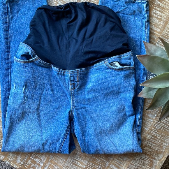90's Straight Maternity Jeans from Isabel Maternity - Picture 11 of 13
